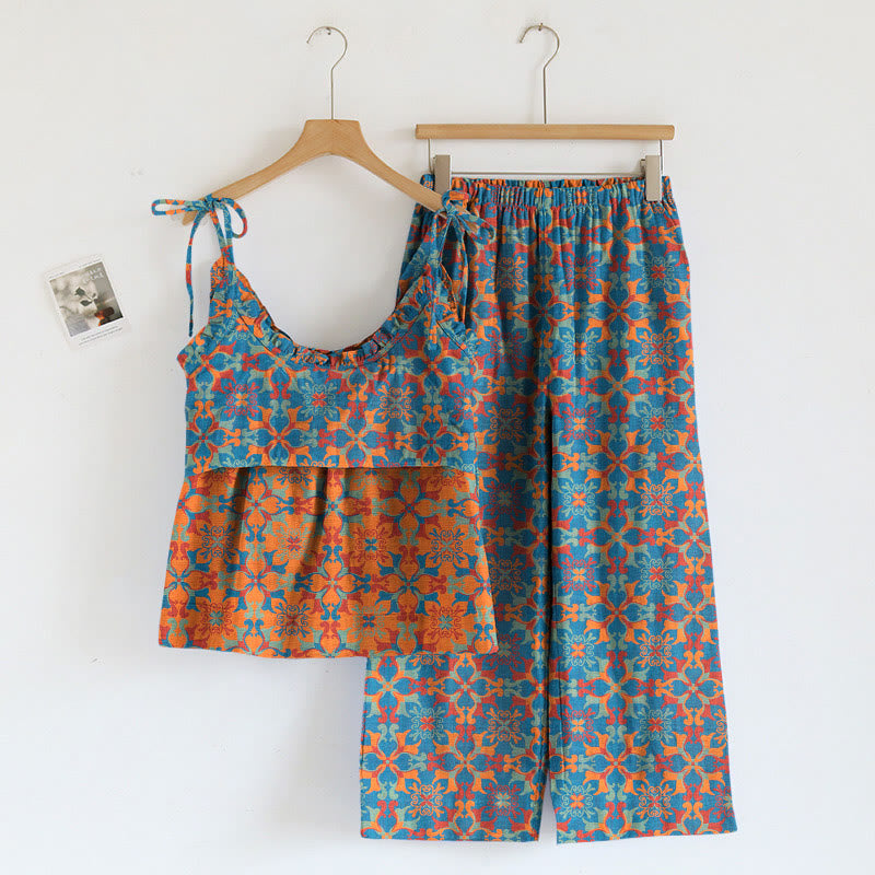 Boho-Pyjama-Set mit Blumenmuster und Bindeband - image 1