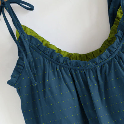 Lounge-Set aus strukturiertem, einfarbigem Camisole und Hose - image 10