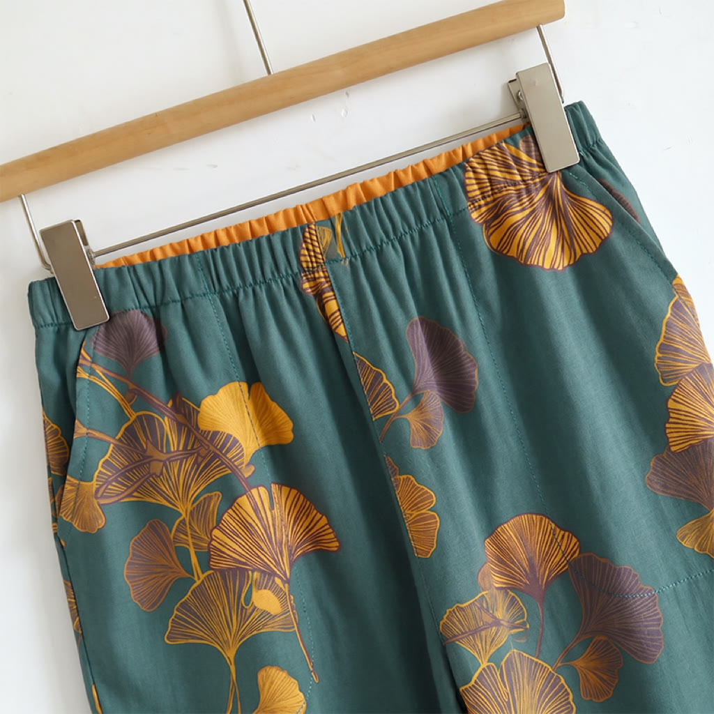 Loungewear-Set mit botanischem Blattmuster: Trägertop und Hose - image 2