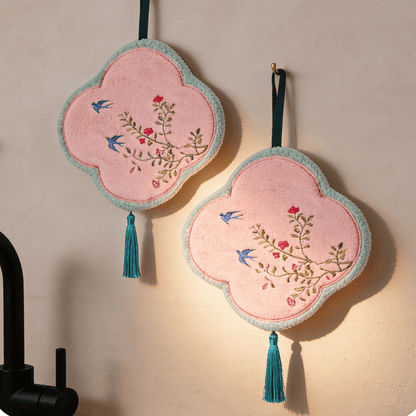 Handtuch aus Korallenvlies mit Vogel- und Blumenmuster - Hellrosa - 9'' × 9'' - 2 Stück - image 0