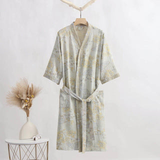 Kimono-Bademantel aus Baumwollgaze mit Blumenmuster und Schmetterlingsmotiv - Graugrün - XL - image 0