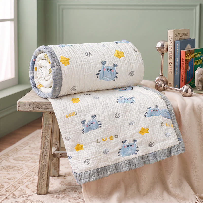 Babydecke mit blauem Krabbenmuster aus Lyocell, gesteppt - image 3