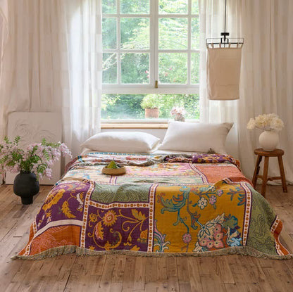 Boho-Baumwoll-Patchworkdecke mit Blumenmuster und Quasten - König - image 1