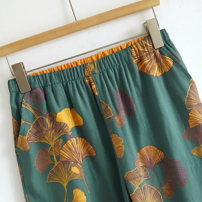 Loungewear-Set mit botanischem Blattmuster: Trägertop und Hose - image 2