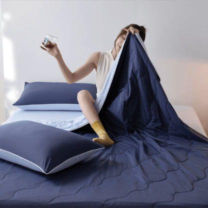 Doppelseitige, kühlende, leichte Sommerdecke - Marineblau - 79" × 91" - image 6