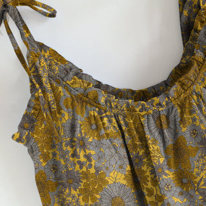 Vintage Loungewear-Set mit Blumenmuster und Bindebändern - image 10