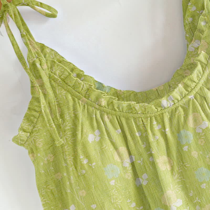 Loungewear mit Spaghettiträgern und kleinem Blumenmuster - image 1