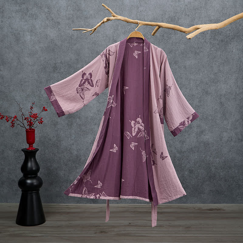 Kimono-Bademantel aus doppellagigem Baumwoll-Doppelgaze mit Schmetterlingsmotiv - Staubiger Lavendel - 2XL - image 7