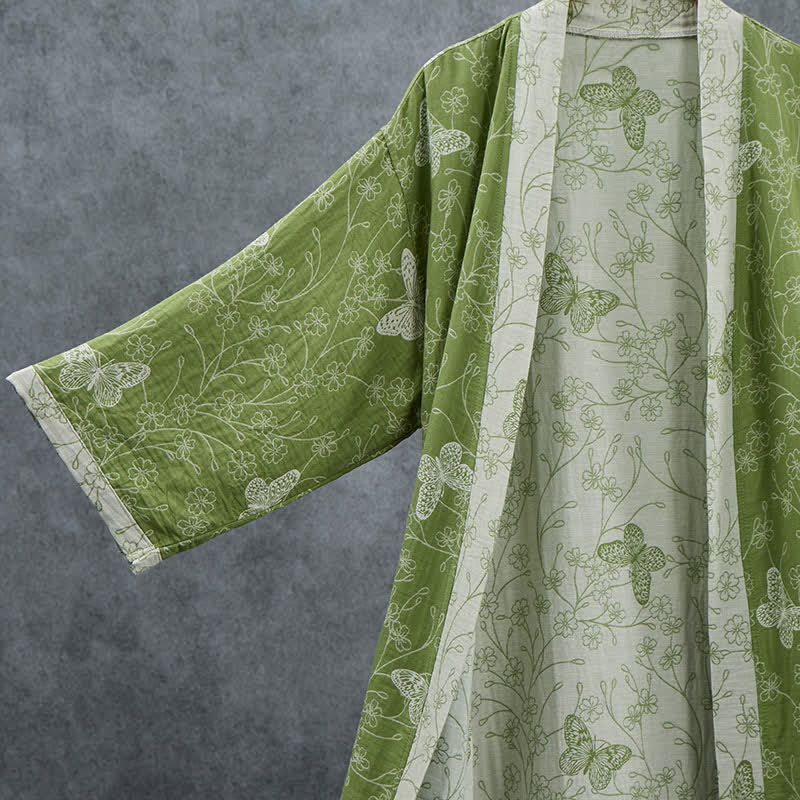 Kimono-Bademantel mit botanischem Schmetterlingsmotiv in Olivgrün - image 2
