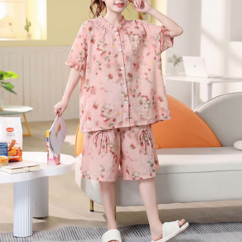 Kurzes Pyjama-Set aus Baumwollgaze mit Blumenmuster in Übergröße - image 2