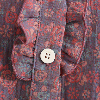 Loungewear-Set in Übergröße mit Rüschenbesatz, kurze Caprihose - image 13