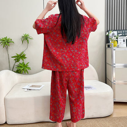 Loungewear-Set in Übergröße mit Rüschenbesatz, kurze Caprihose - image 4