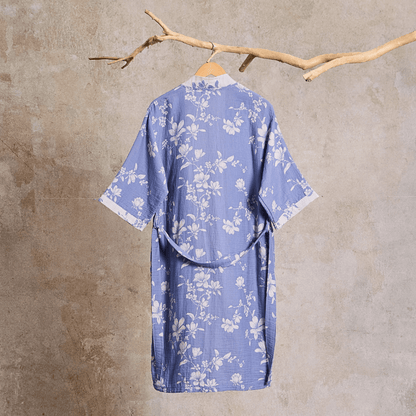 Eleganter Kimono-Bademantel aus doppellagigem Baumwollgewebe mit Blumenmuster - image 1