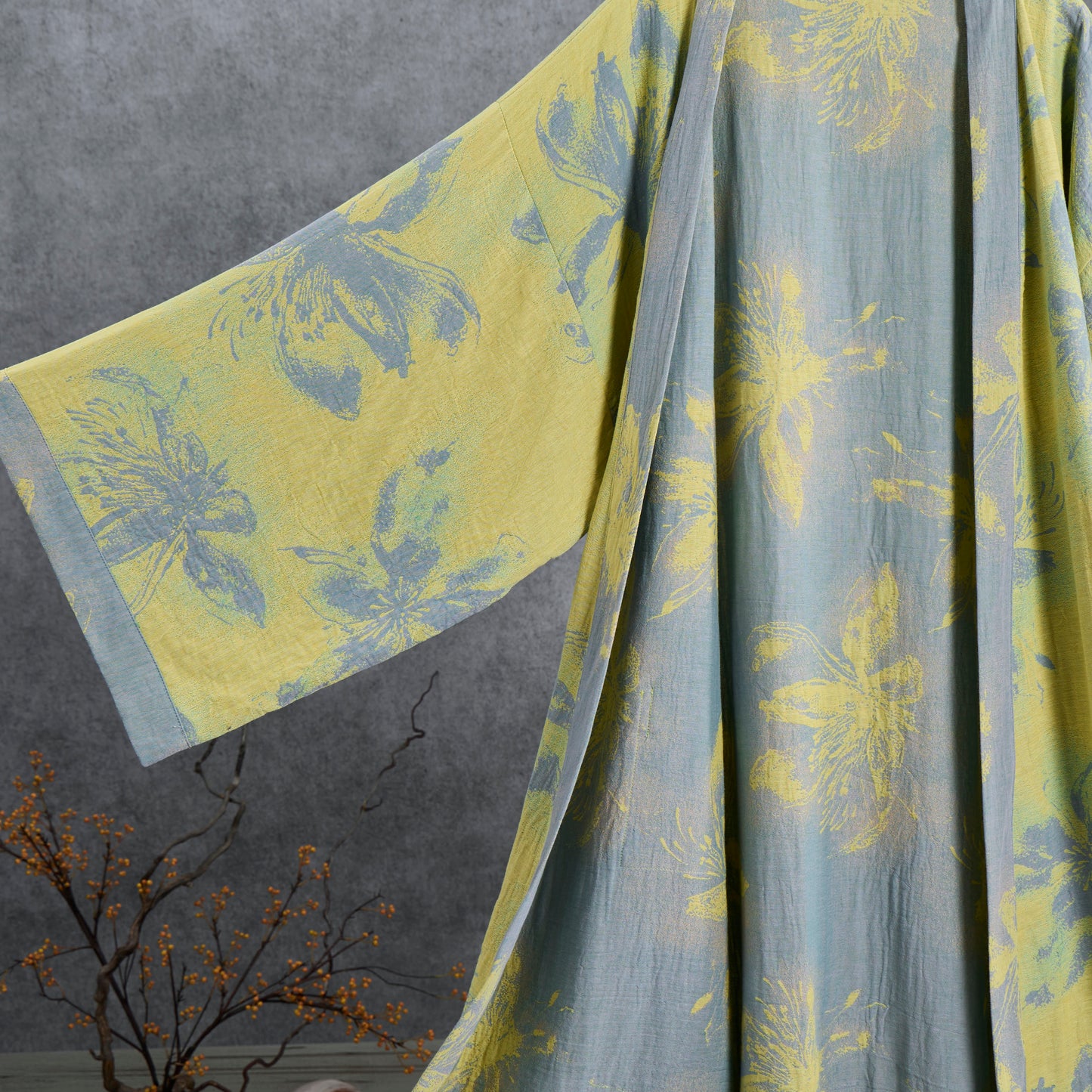Kimono-Bademantel aus azurblauem Baumwollgaze - image 3
