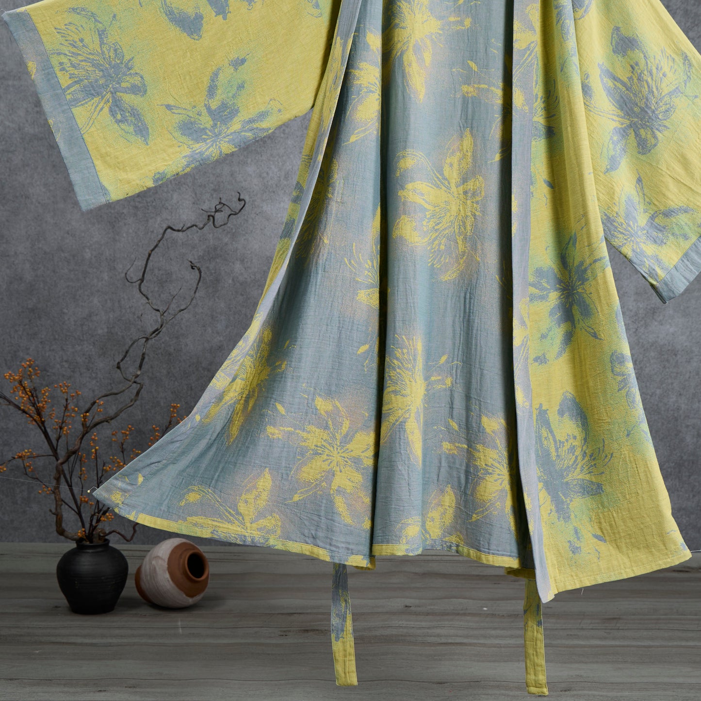 Kimono-Bademantel aus azurblauem Baumwollgaze - image 4