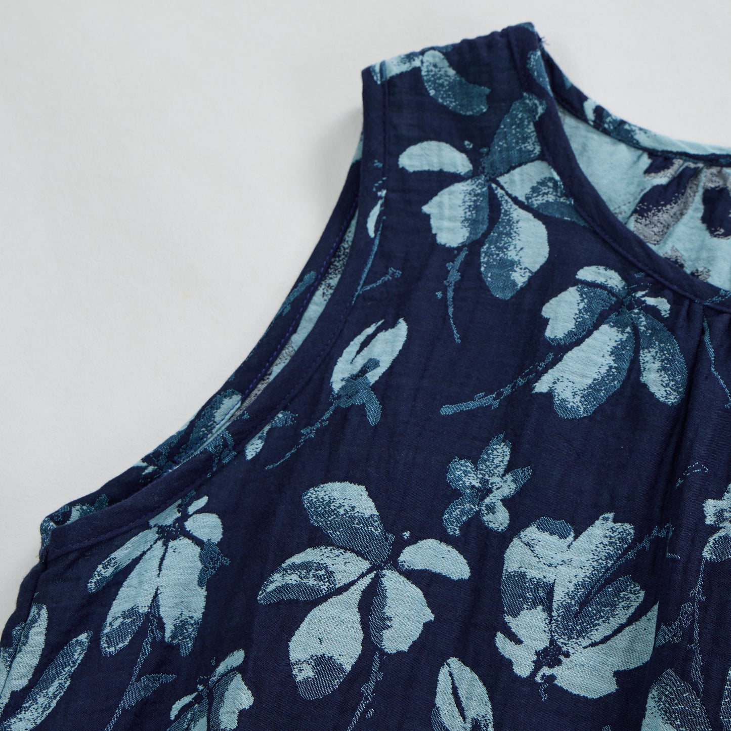 Retro-Loungewear-Set aus marineblauem Baumwoll-Tanktop mit Blumenmuster - image 3