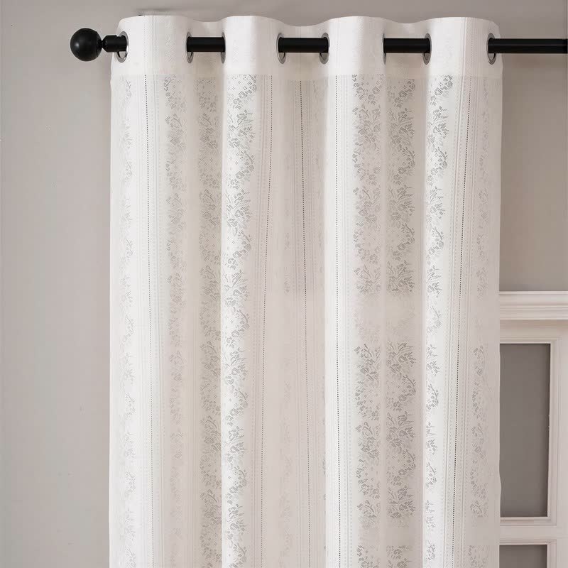 Vertikal gestreifter, lichtdurchlässiger Ösen-Fenstervorhang - image 3