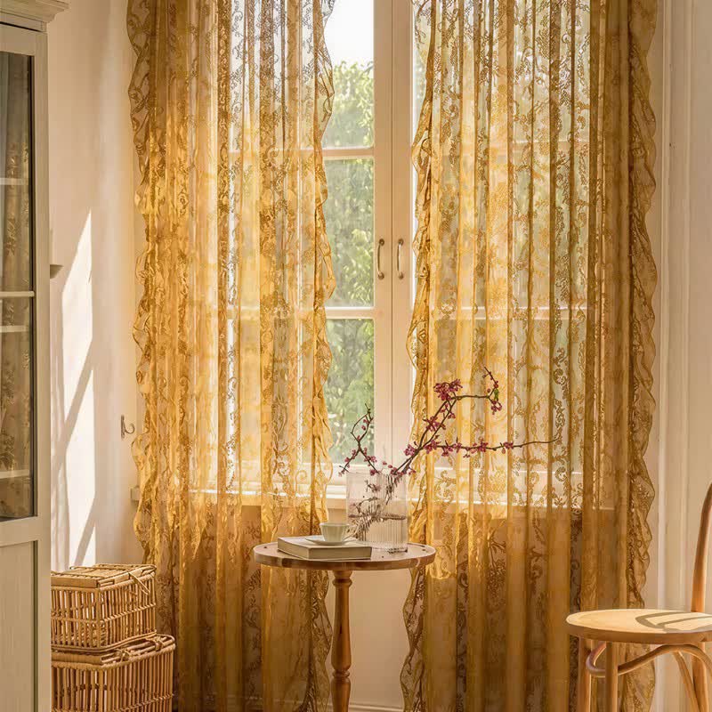 Fenstervorhang mit Rüschenrand und Lichtfilterung - image 2