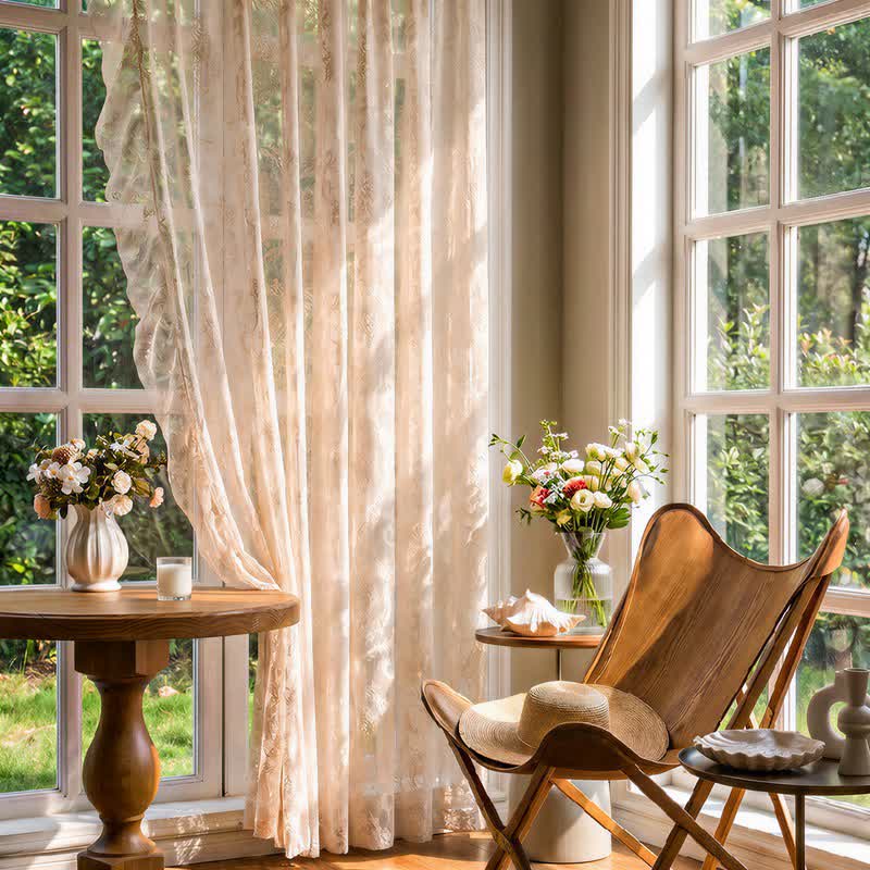 Fenstervorhang mit Rüschenrand und Lichtfilterung - image 6