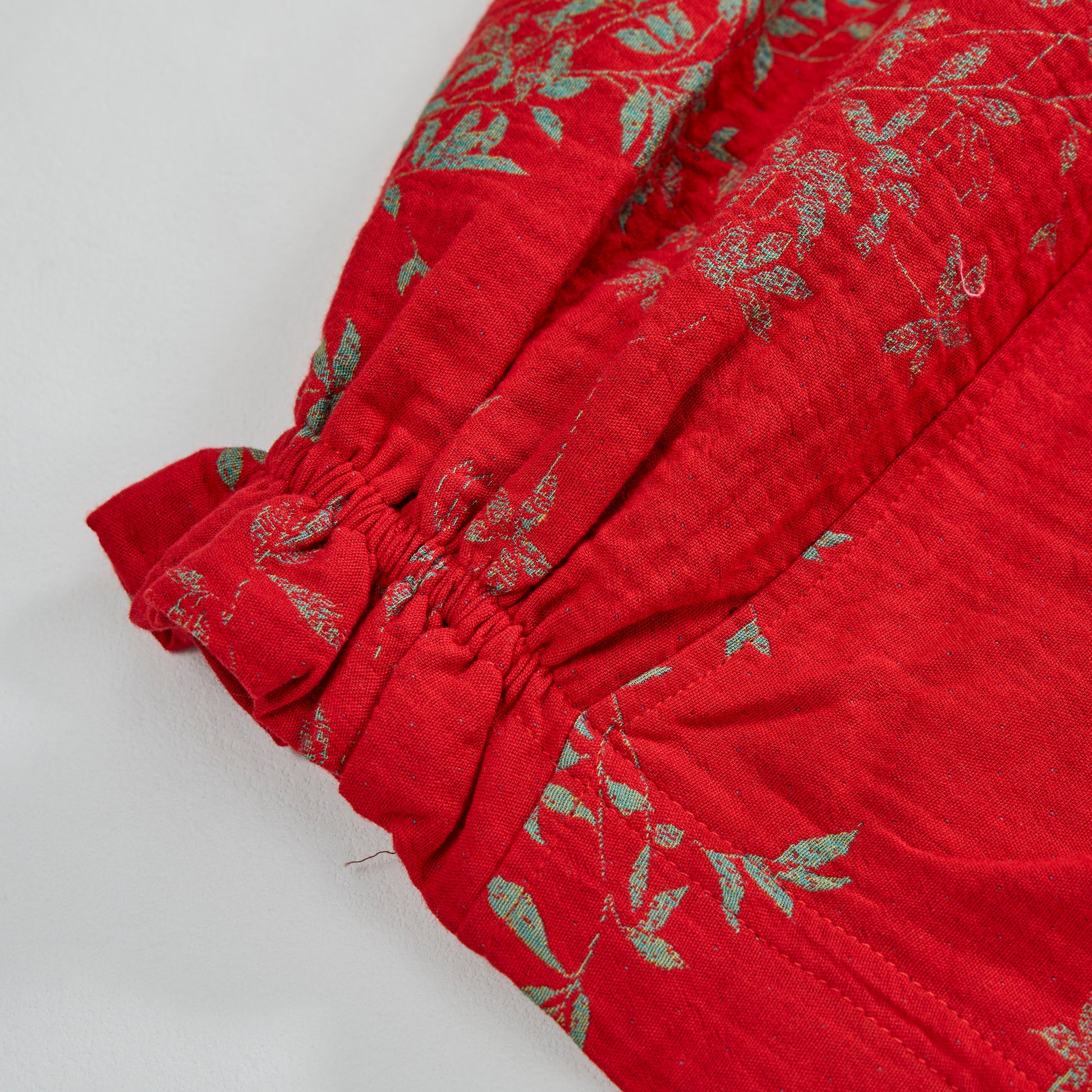 Rote Loungewear-Hose aus Baumwolle mit Blumenmuster - image 5