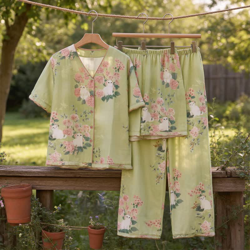3-teiliges Loungewear-Set aus Baumwolle mit Katzenmotiv und Minzblumenmuster - image 1
