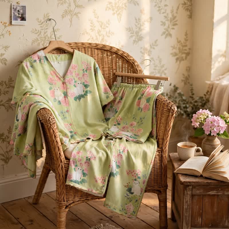 3-teiliges Loungewear-Set aus Baumwolle mit Katzenmotiv und Minzblumenmuster - image 2