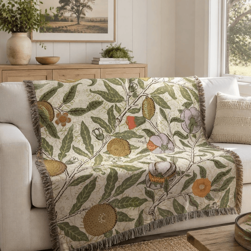 Vintage-Überwurfdecke mit Granatapfelmuster und botanischen Motiven - image 3