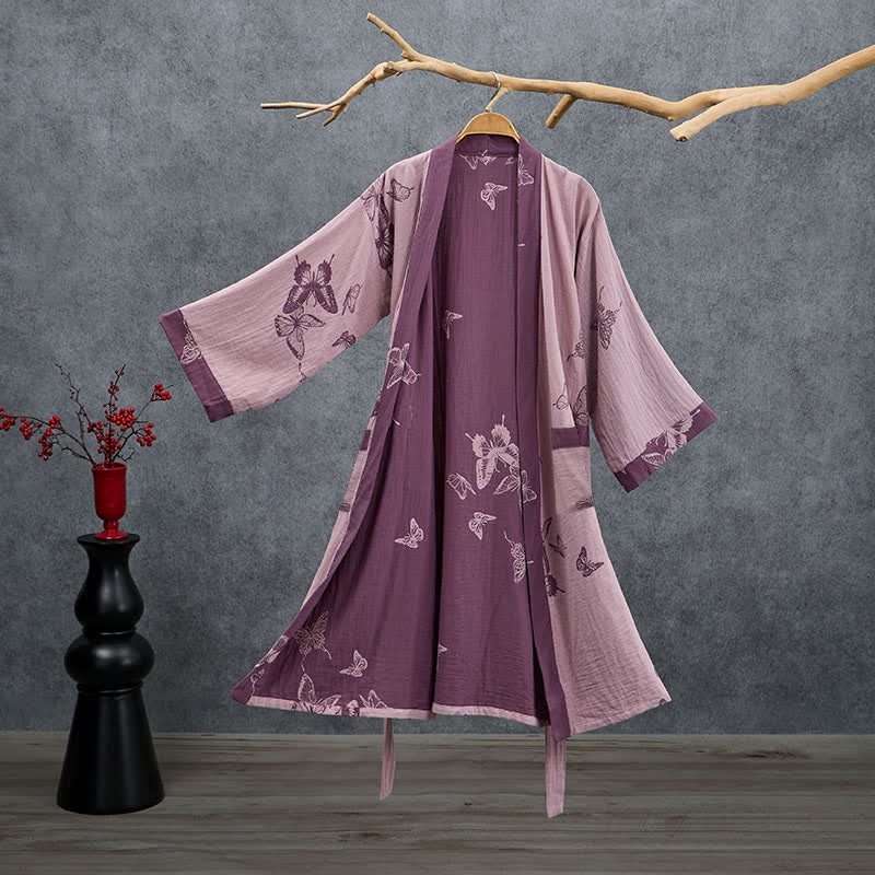 Kimono-Bademantel aus doppellagigem Baumwoll-Doppelgaze mit Schmetterlingsmotiv - Staubiger Lavendel - 2XL - image 7