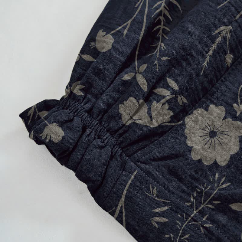 Marineblaue Loungehose aus Baumwollgewebe mit Wildblumenmuster - image 4