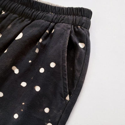 Zeitlose schwarze Loungehose mit Polka-Dots - image 3
