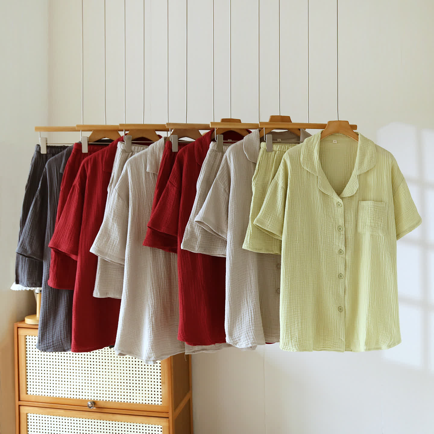 Loungewear-Set aus Baumwollgaze mit Knopfleiste - image 0