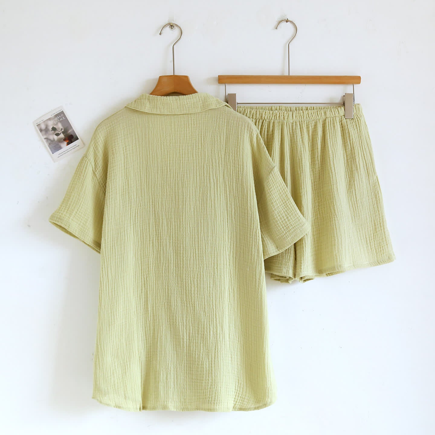 Loungewear-Set aus Baumwollgaze mit Knopfleiste - image 11