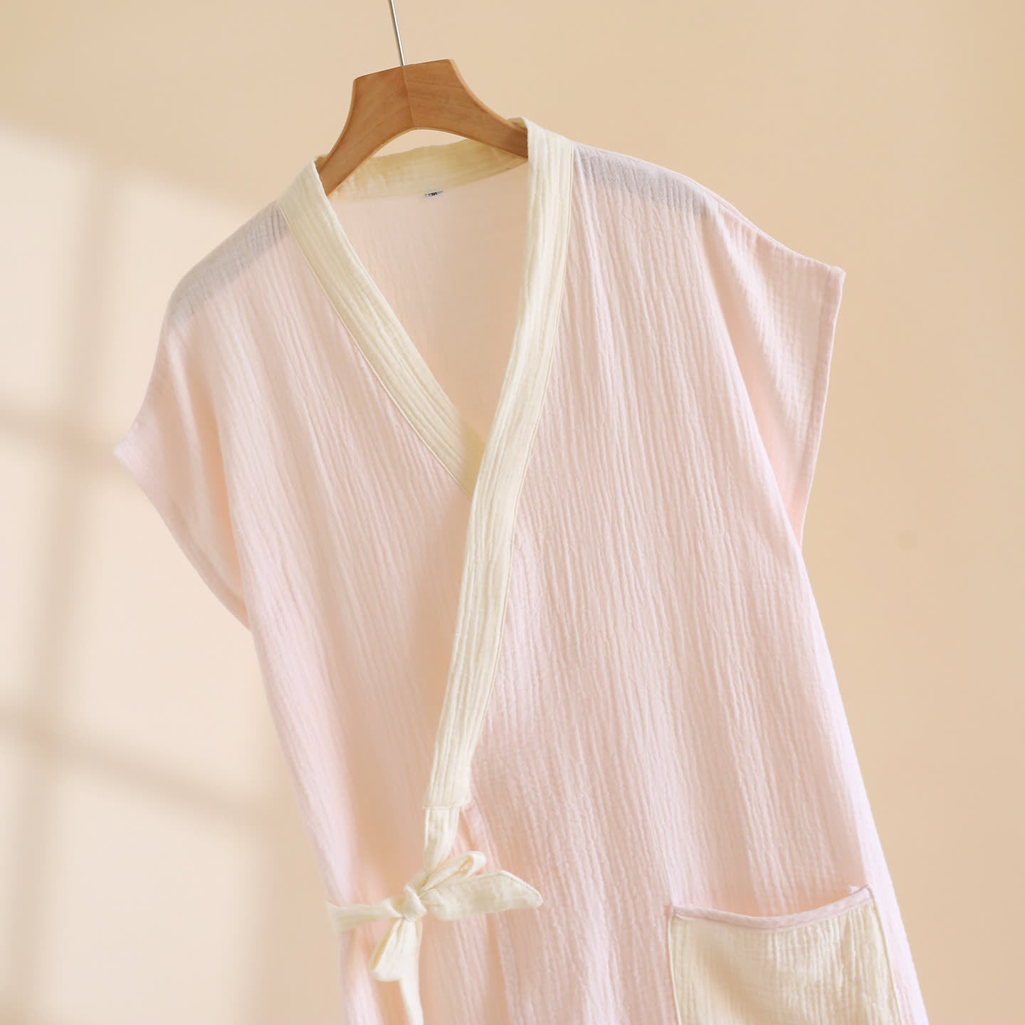 Minimalistischer Kimono-Wickelmantel aus Baumwolle - image 4