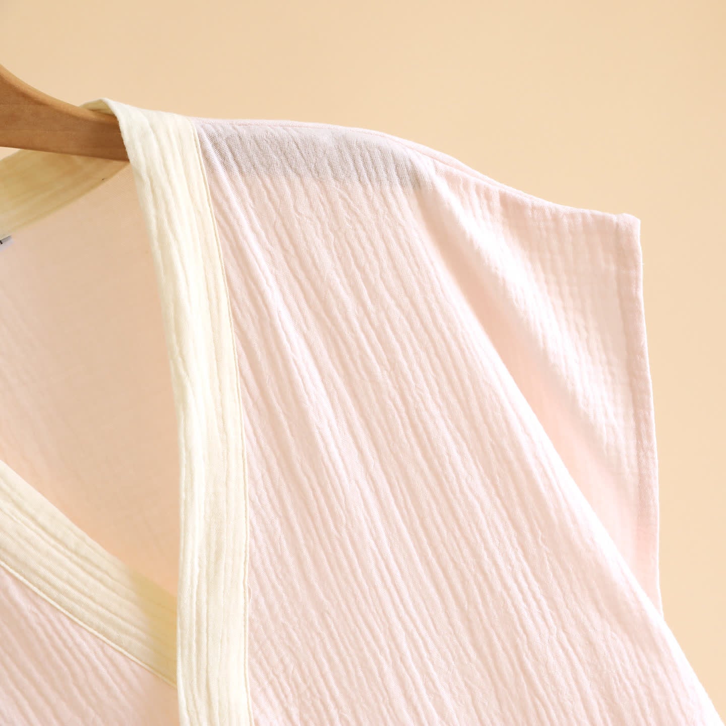 Minimalistischer Kimono-Wickelmantel aus Baumwolle - image 7