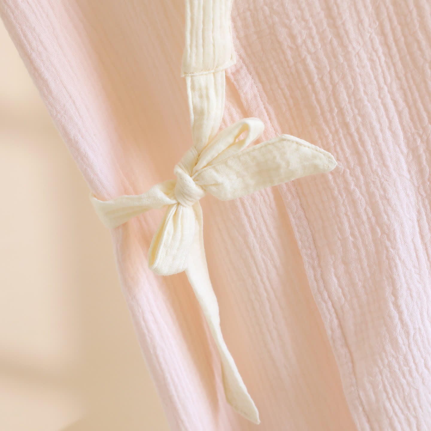 Minimalistischer Kimono-Wickelmantel aus Baumwolle - image 8