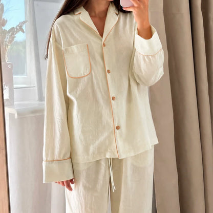 Minimalistischer Baumwoll-Pyjama-Set mit langen Ärmeln und Taschen - image 2