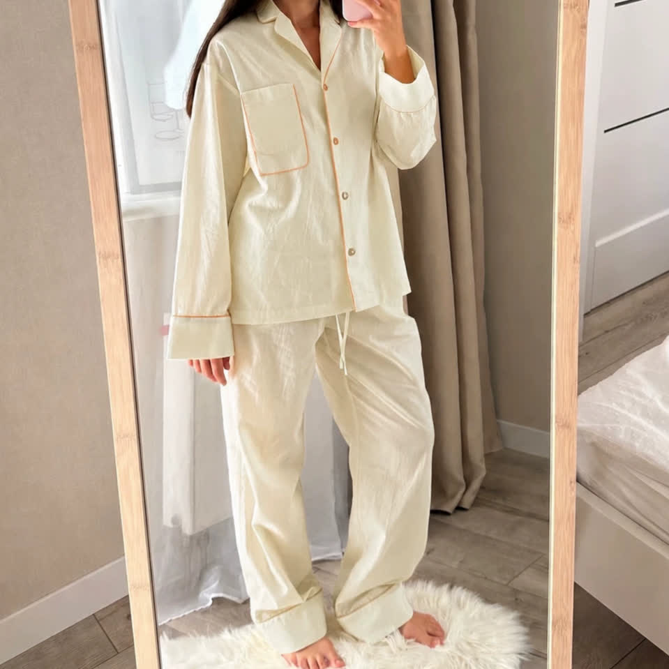 Minimalistischer Baumwoll-Pyjama-Set mit langen Ärmeln und Taschen - image 3