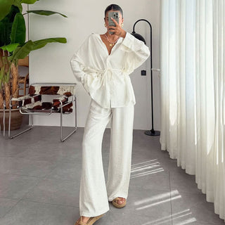 Loungewear-Set aus einfarbigem, strukturiertem Crinkle-Gewebe - Weiß - L - image 0