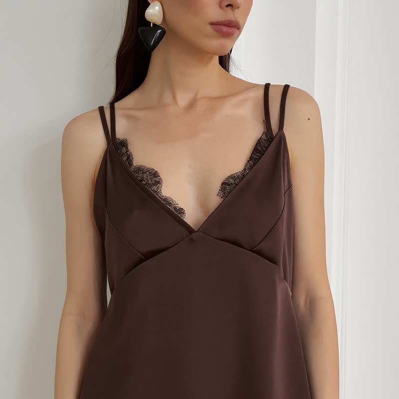 Elegantes Lounge-Set mit Camisole-Besatz und Spitzenbesatz - image 11