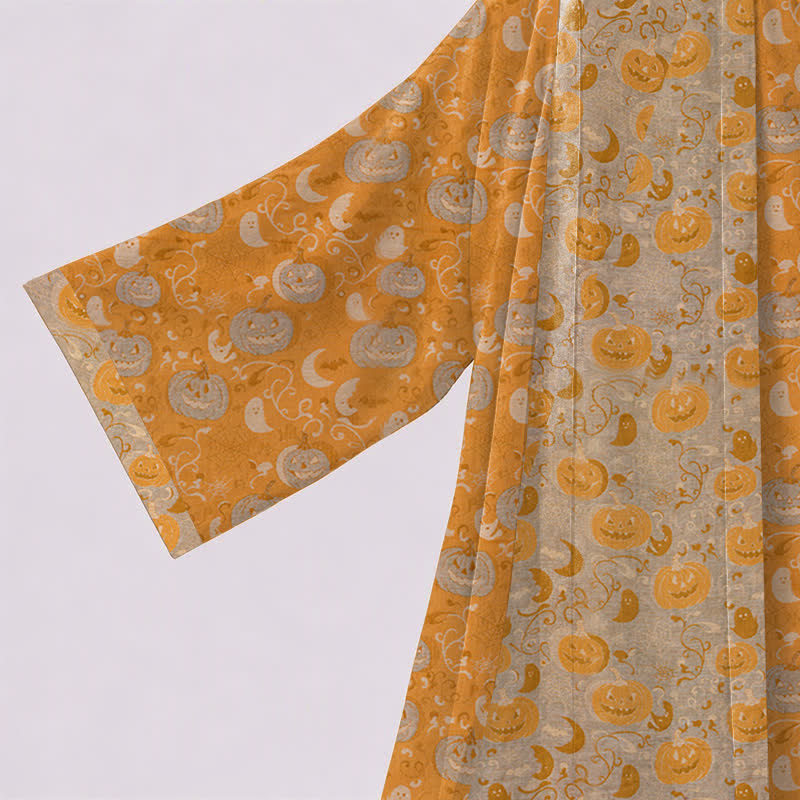 Halloween-Kimono-Bademantel mit Kürbissen und Geistern - image 2