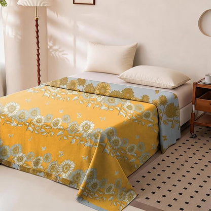 Wendbare Tagesdecke aus Baumwollgaze mit Sonnenblumen- und Schmetterlingsmotiven - image 1