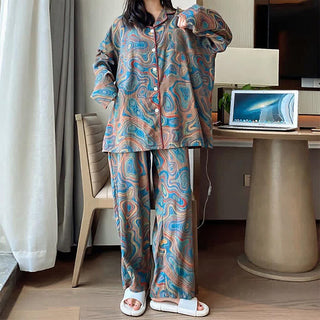 Loungewear-Set aus Baumwolle mit Kunstdruck in Übergröße - image 0