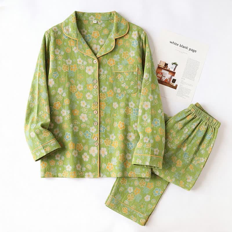 Grüner Baumwollpyjama mit zartem Blumenmuster - image 2