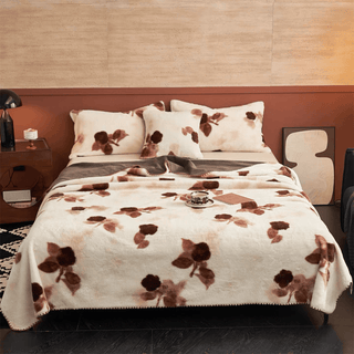 Vintage Beige Rose Plüschdecke - Beige - Decke - 79" x 91" - image 0