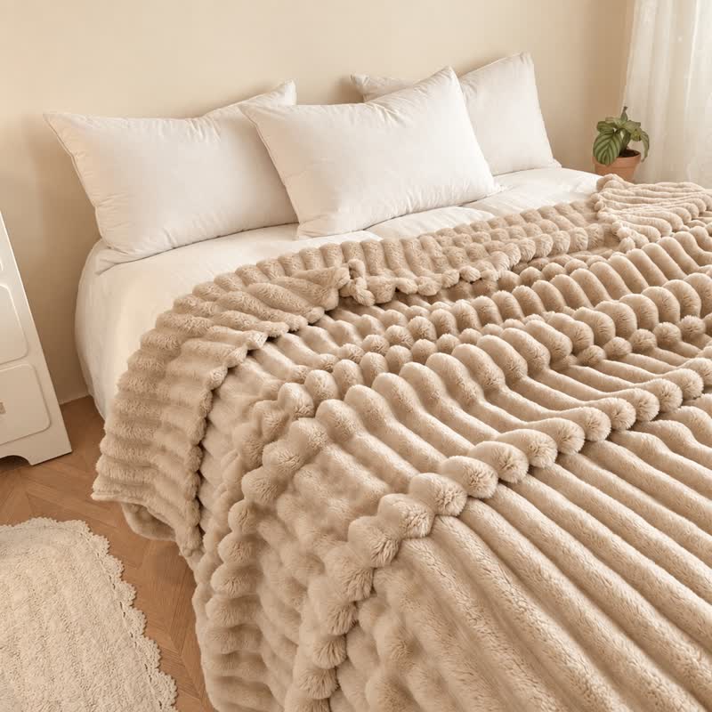 Weiche und warme Kuscheldecke aus Fleece - image 9