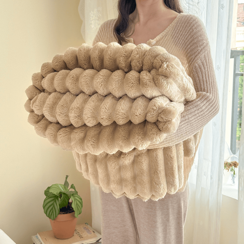 Weiche und warme Kuscheldecke aus Fleece - Kaffee - 79" x 91" - image 7