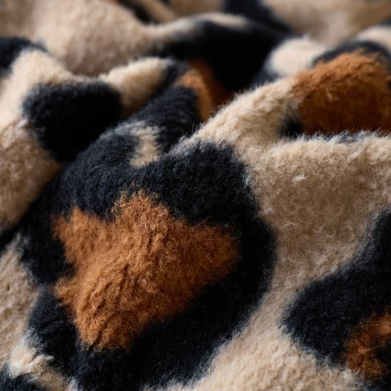 Klassische Leoparden-Flauschdecke aus Sherpa-Fleece - image 8
