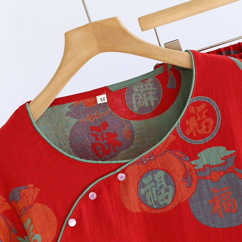 Festlicher roter Baumwoll-Pyjama-Set mit Glücksmotiv - image 1