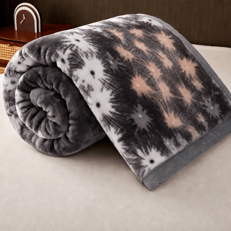 Kuschelige Fleecedecke mit Löwenzahn-Motiv - image 11