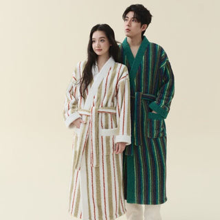 Langer, gestreifter Kimono-Bademantel aus Fleece - image 0